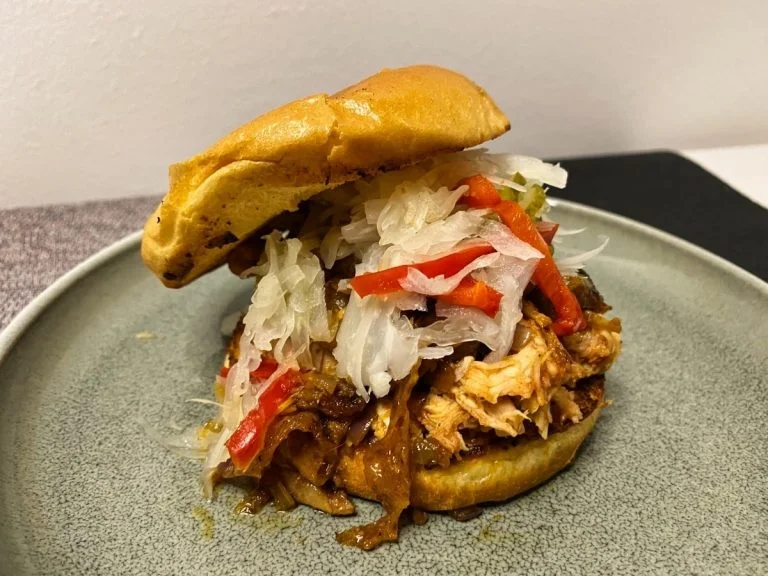 Pulled Chicken Burger