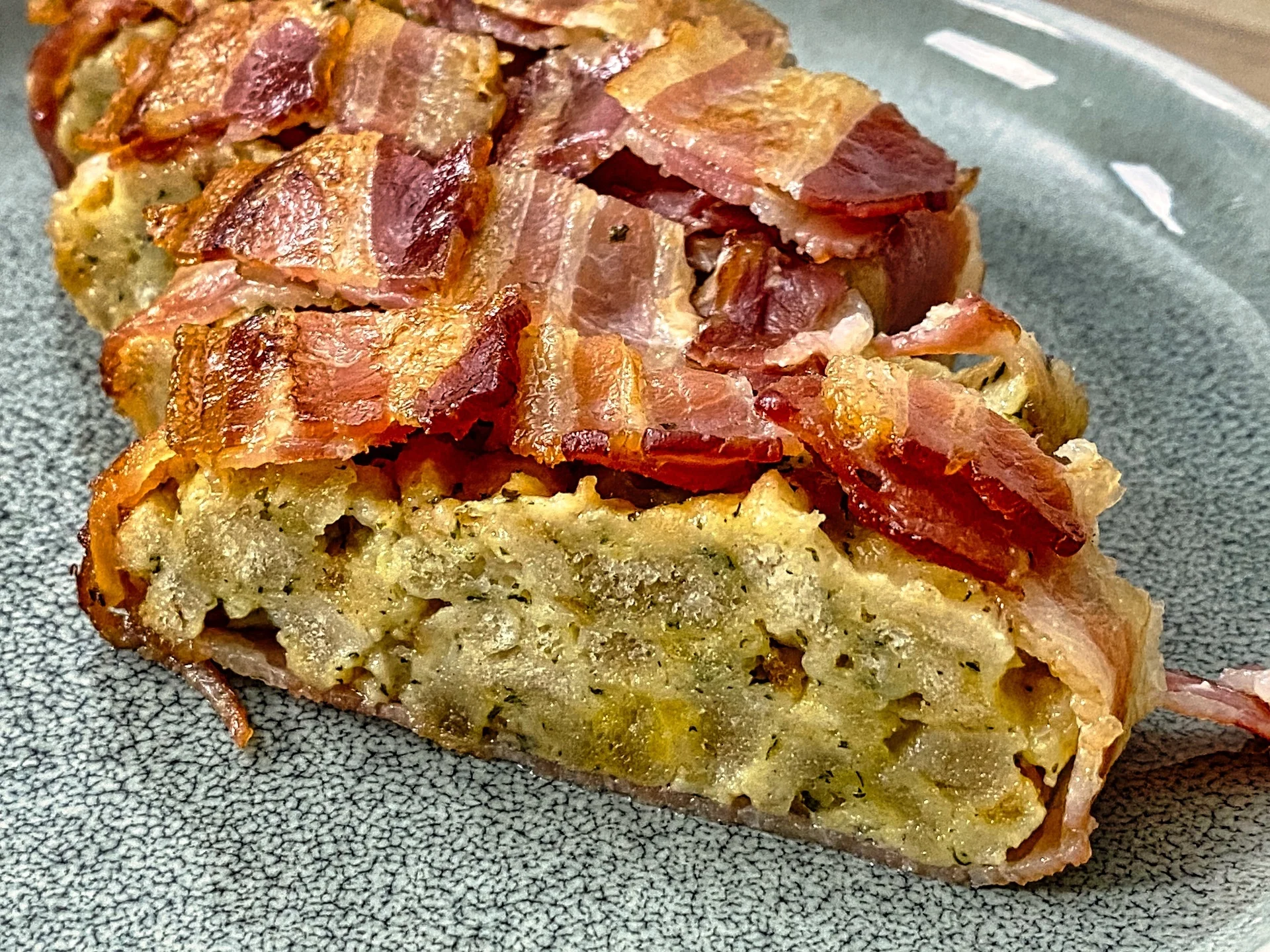 Semmelknödel im Speckmantel