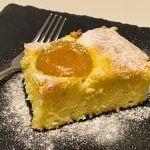 Topfenauflauf mit Marillen