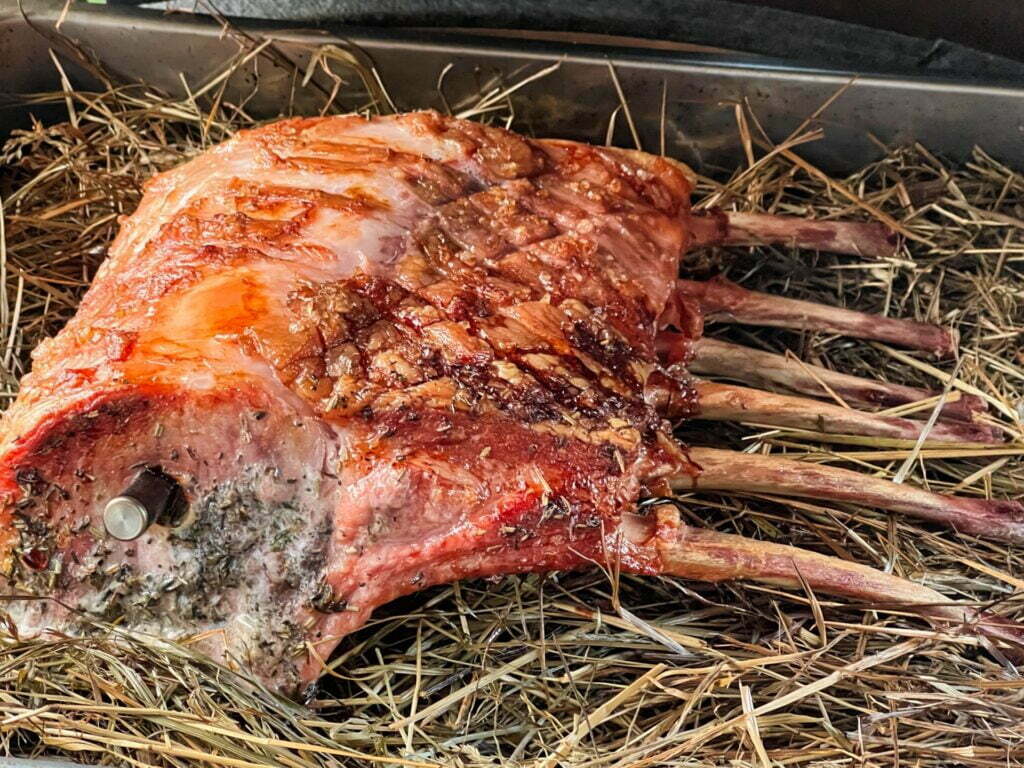 Frenched Racks vom Duroc Schwein.